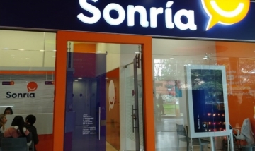 SONRÍA